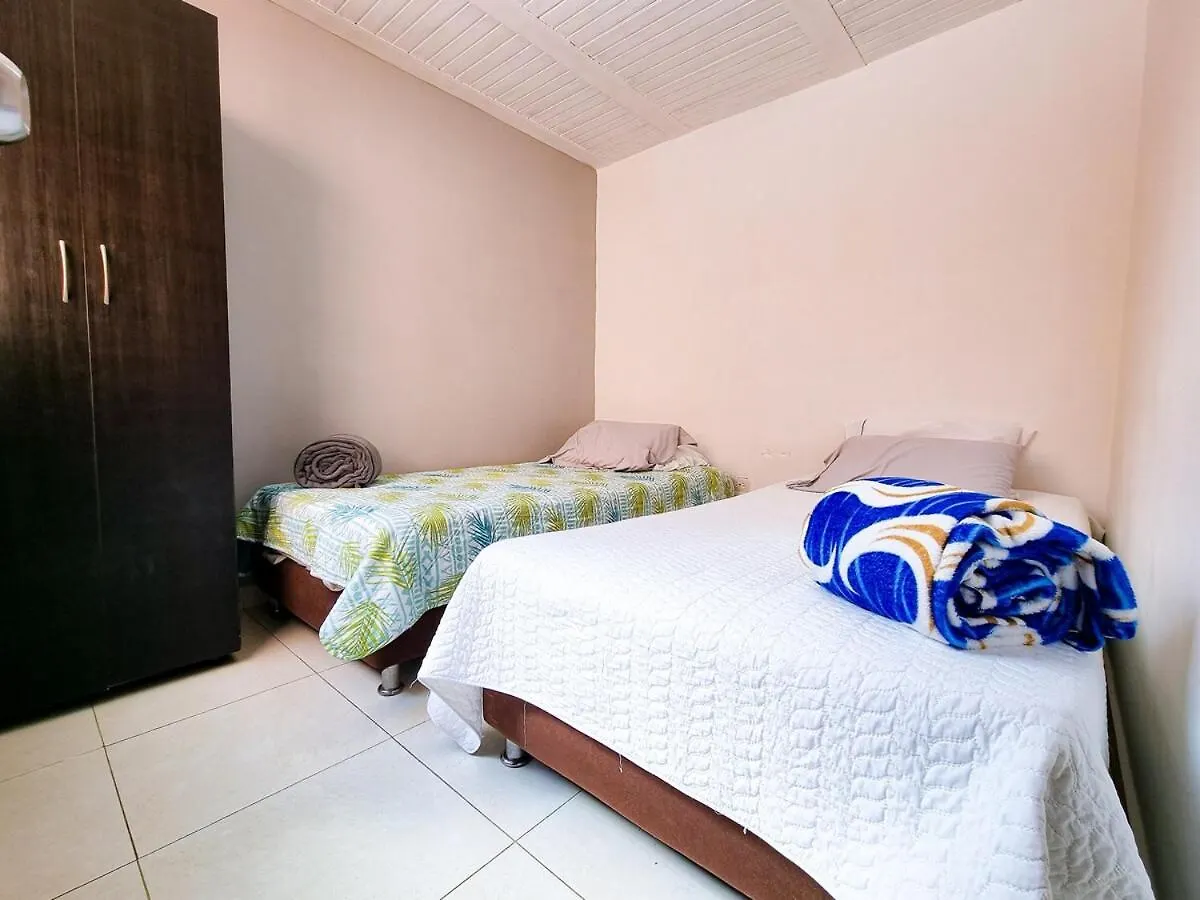 Apartment Comfortable house 15 minutes from the airport Rionegro