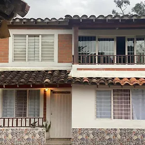  Apartamento Hermosa Casa Familiar A 8 Minutos Del Aeropuerto